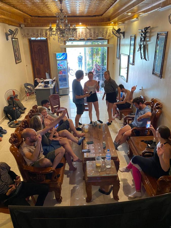 Hg Hostel Provide Tours & Motorbikes Hà Giang Eksteriør billede