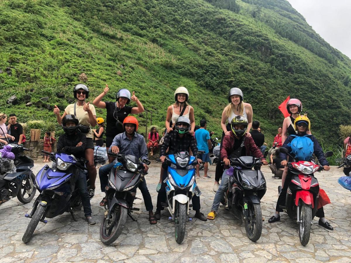 Hg Hostel Provide Tours & Motorbikes Hà Giang Eksteriør billede